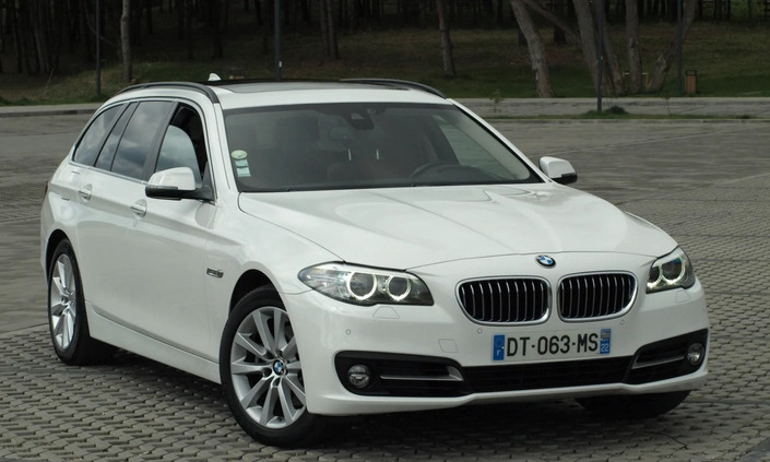 BMW Seria 5 cena 66800 przebieg: 234000, rok produkcji 2014 z Starachowice małe 352